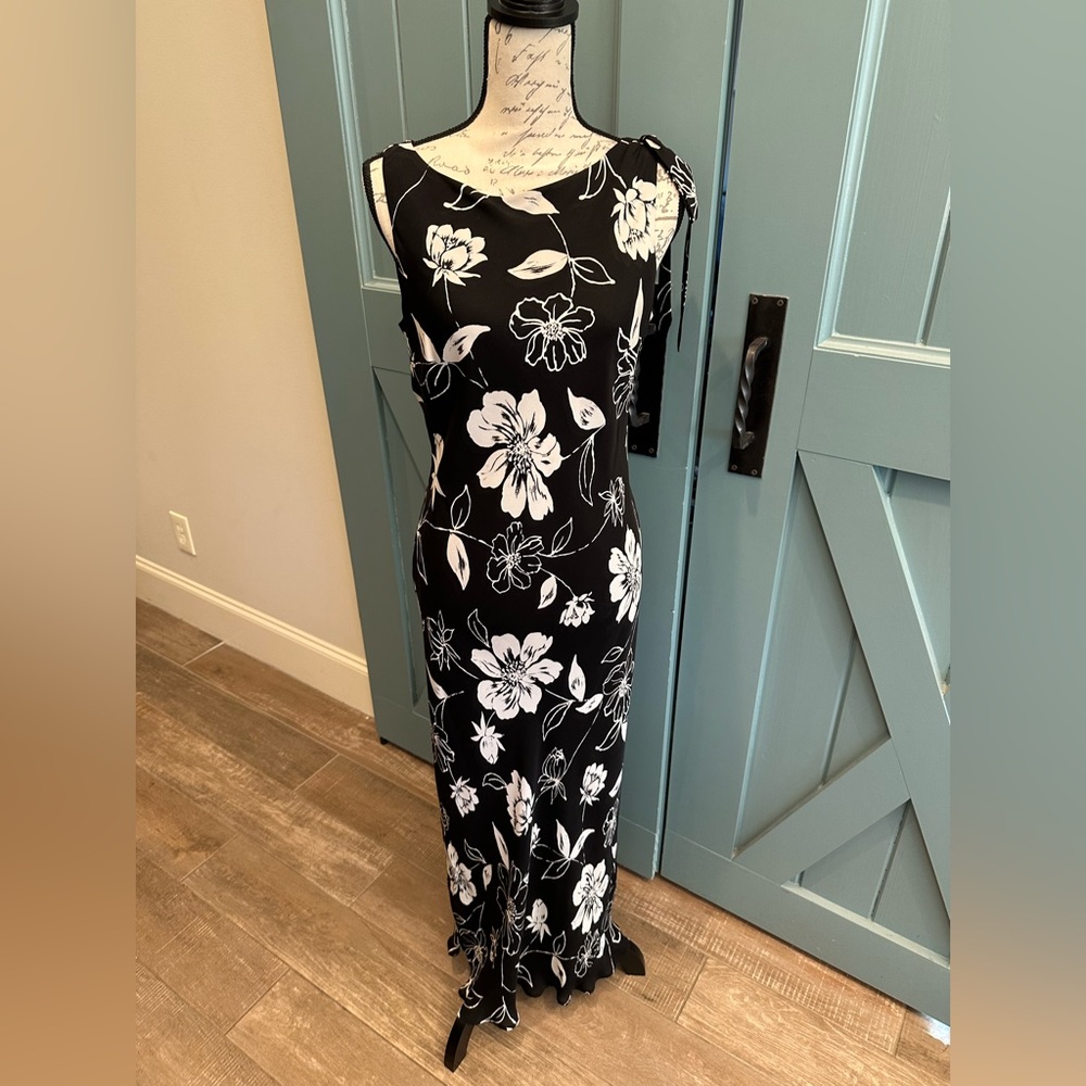 Ann Taylor 100% Silk Maxi Dress